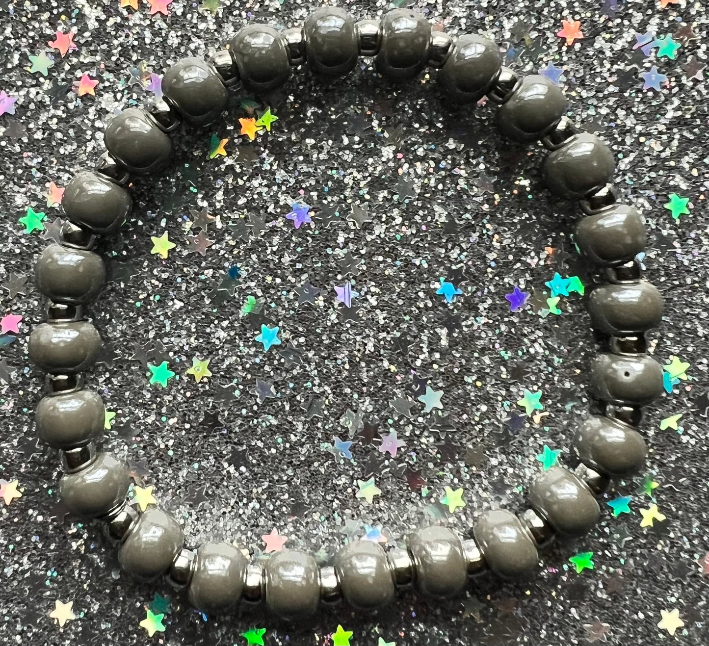 Navi Bracelet | 8mm Iridescent Grey